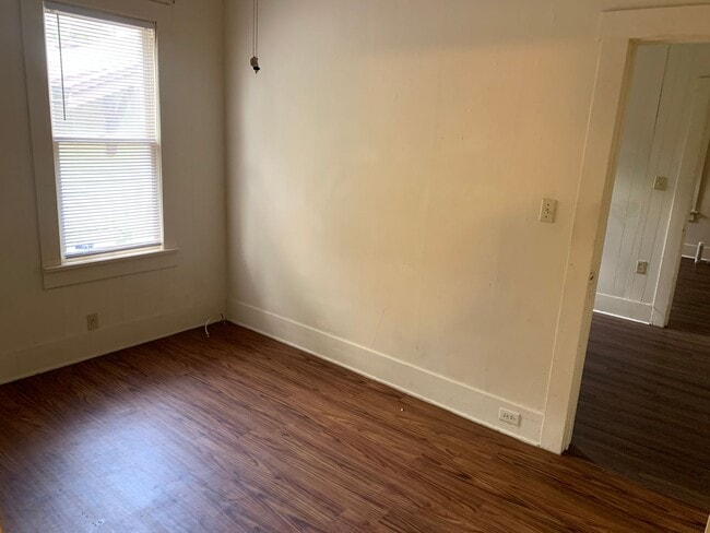 Building Photo - 624/626 Patterson