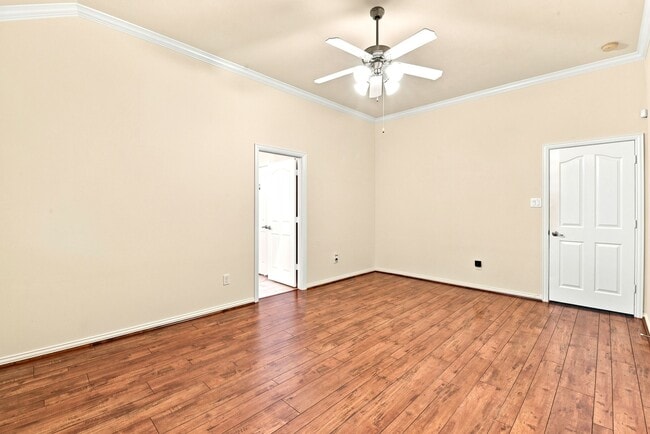 Building Photo - 24418 Lakecrest Bend Dr