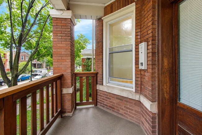 Building Photo - 3080 N Davlin Ct