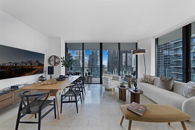 Building Photo - 88 SW 7th St