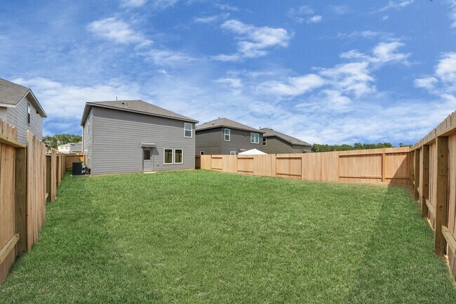 Building Photo - 13338 Rayhill Dr