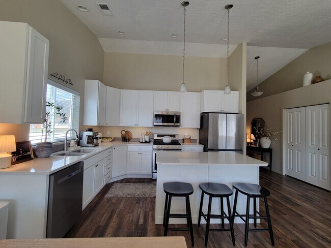 Kitchen - 15407 N Renee Ct