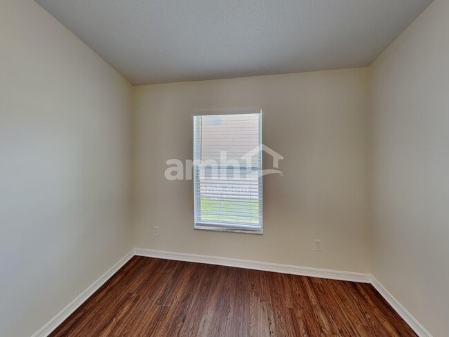 Building Photo - 1951 Southern Oak Loop