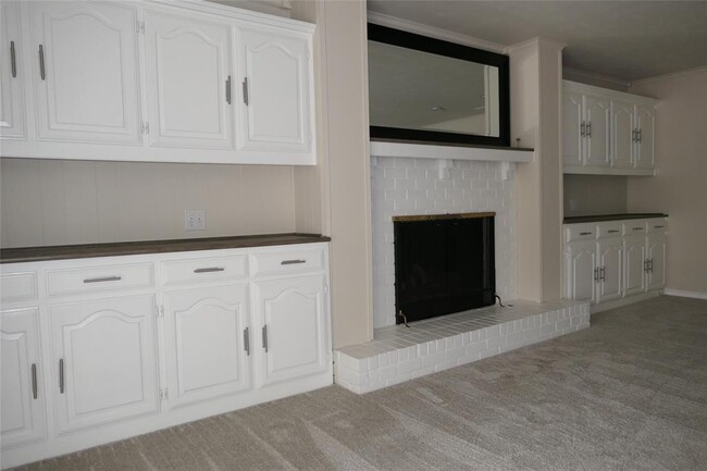 Building Photo - 6317 Rincon Way