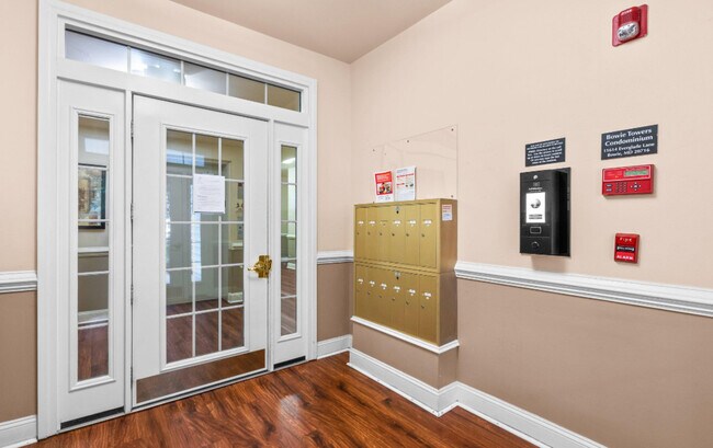 Building Photo - 15620 Everglade Ln