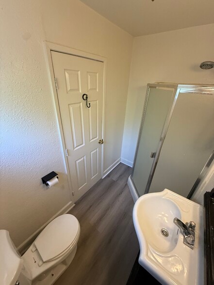 Bathroom 1 - 2448 5th St