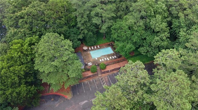 Building Photo - 123 Warm Springs Cir
