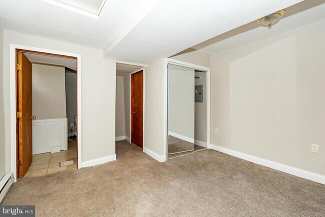 Building Photo - 5763 Pemberton St