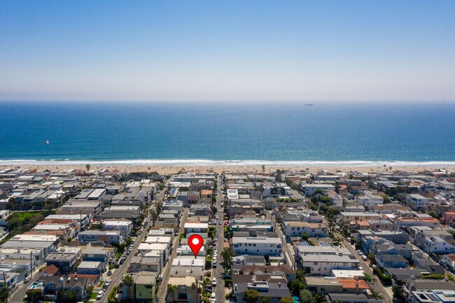 Building Photo - 464 28th St