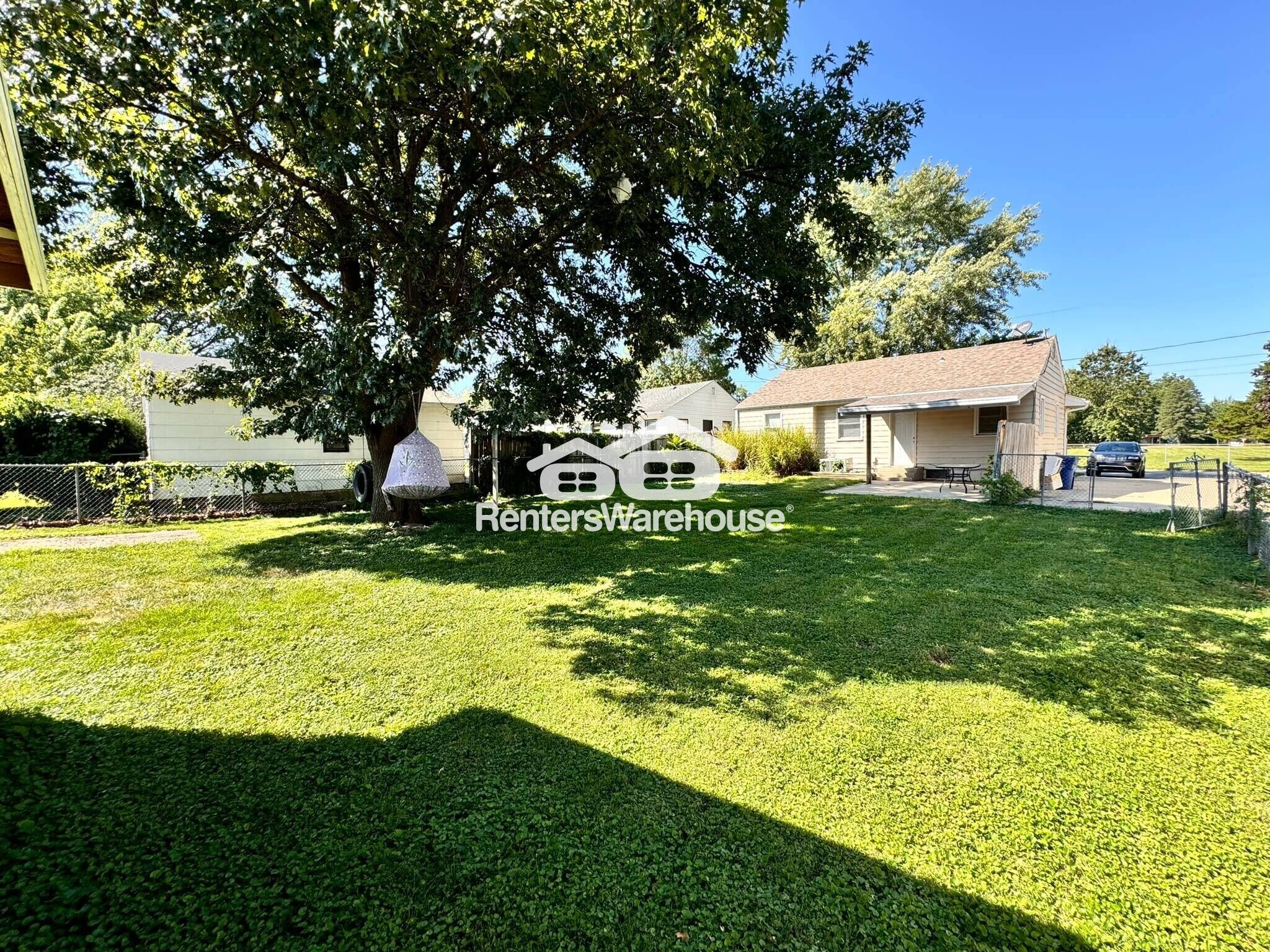 Building Photo - 1328 Carrie Ave