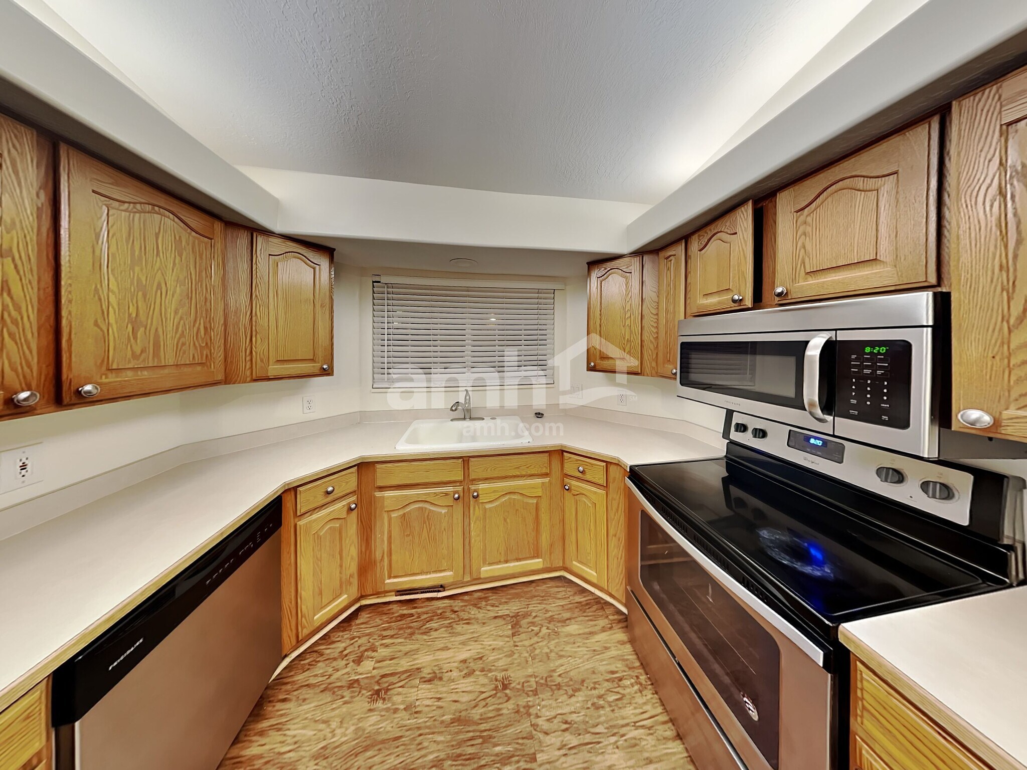 Building Photo - 1074 E 3250 N