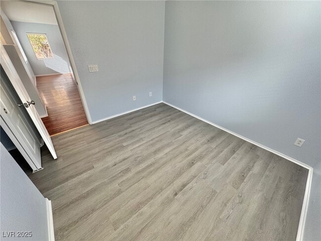 Building Photo - 2276 Chestnut Ranch Ave