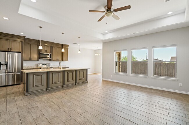 Building Photo - 306 Javier Dr