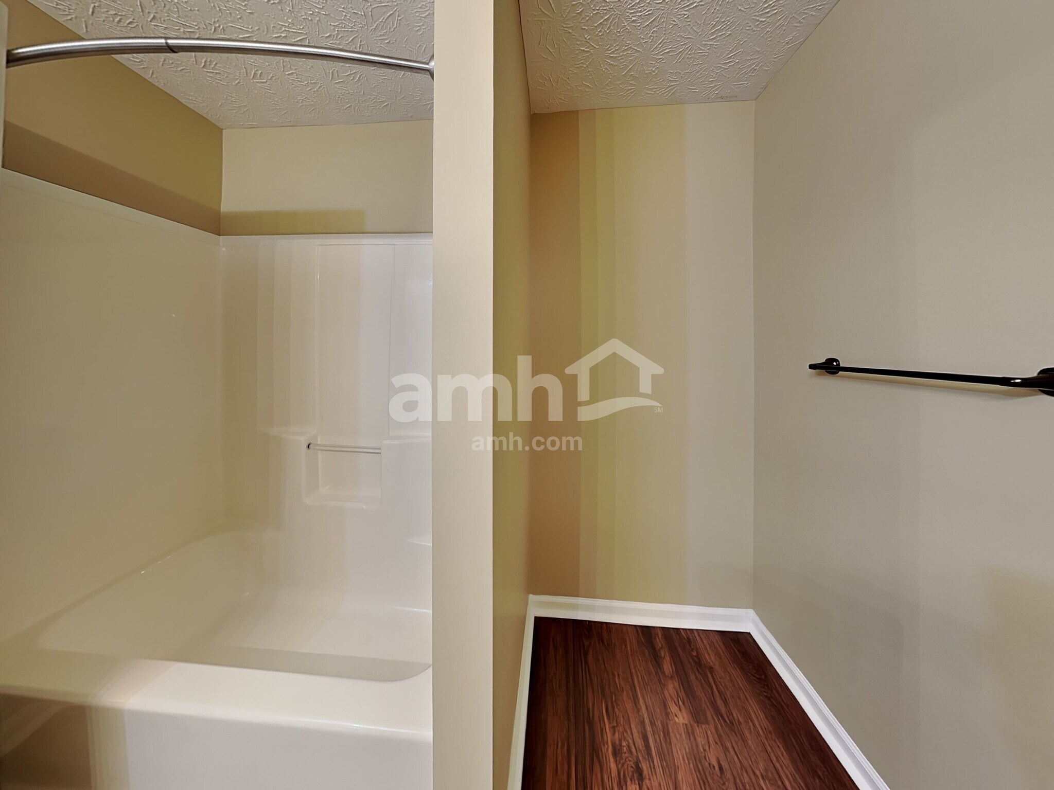 Building Photo - 1169 Frogs Leap