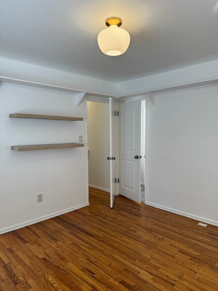 Building Photo - 911 14th St