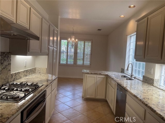 Building Photo - 41 Altezza