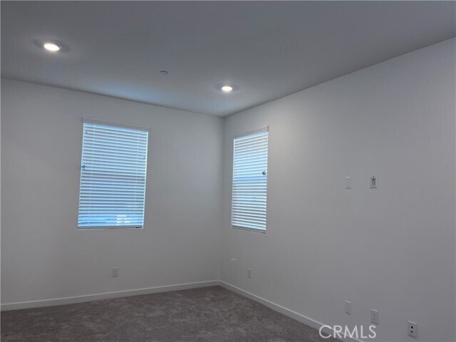 Building Photo - 4041 Pomelo Dr