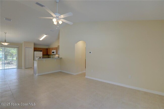 Building Photo - 8876 98th Ct
