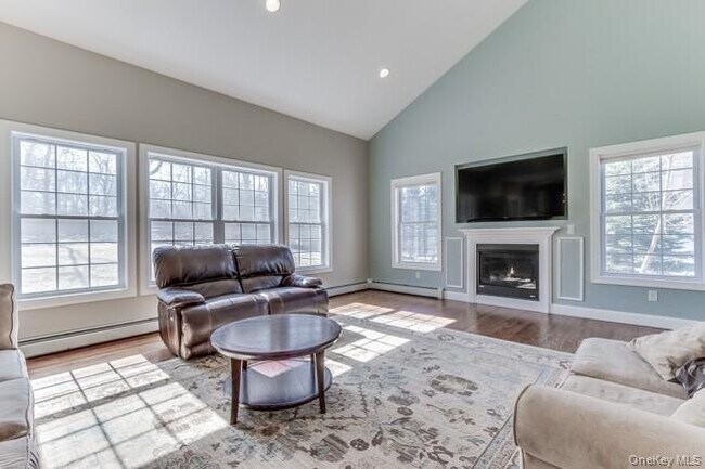 Building Photo - 5 Fant Farm Ln