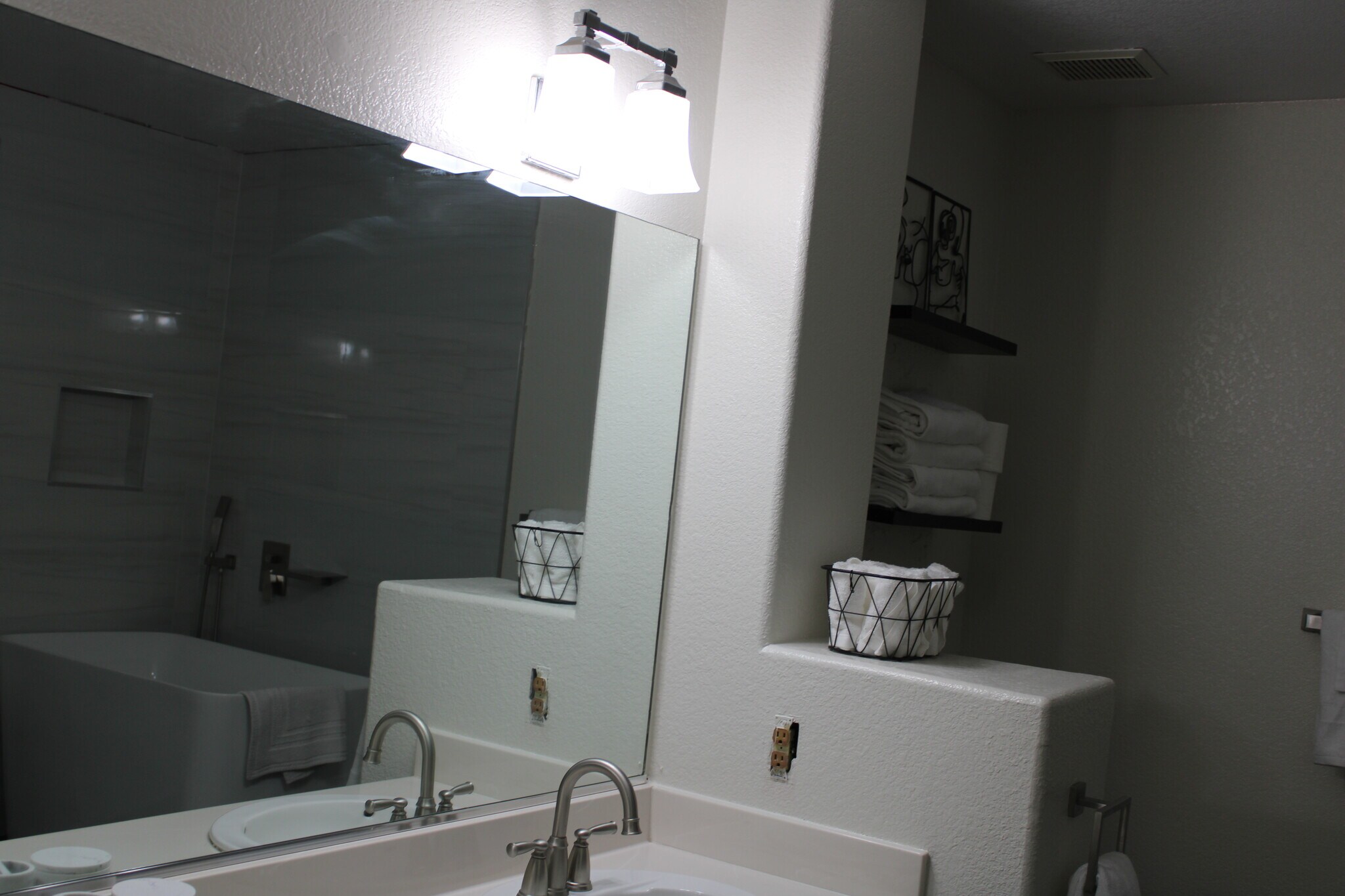 Building Photo - 4521 Palm Mesa Dr