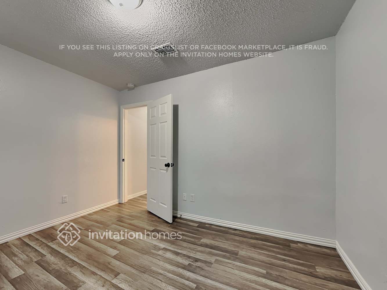 Building Photo - 1000 Pebblecreek Dr