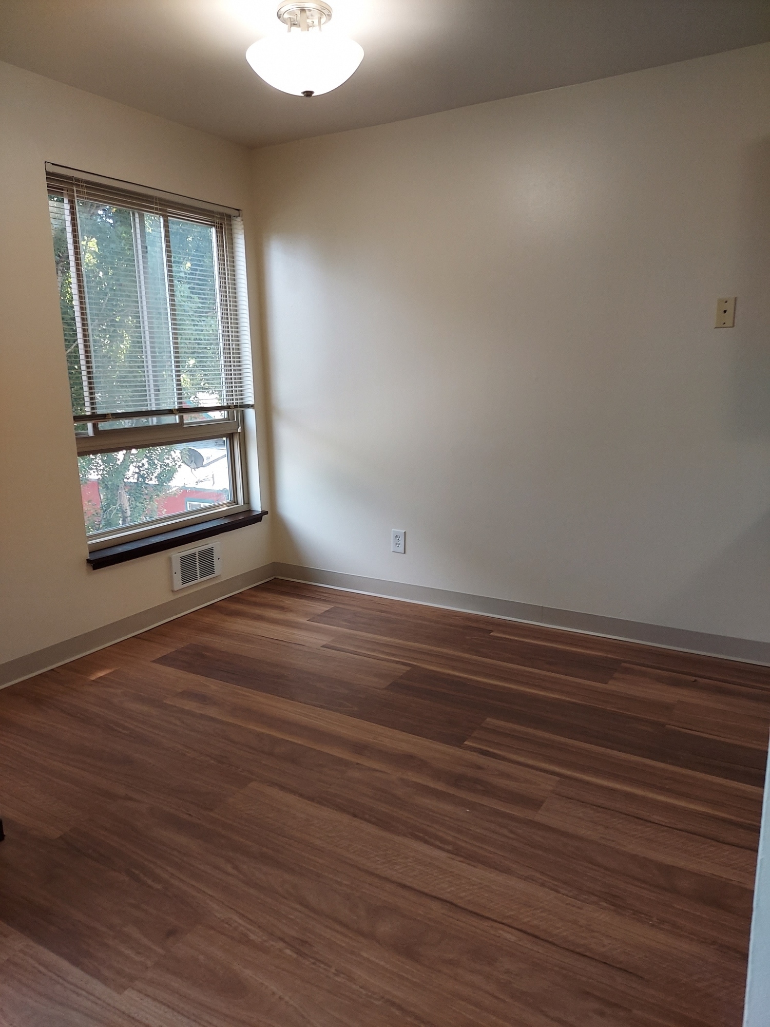 Breakfast nook - Legend House