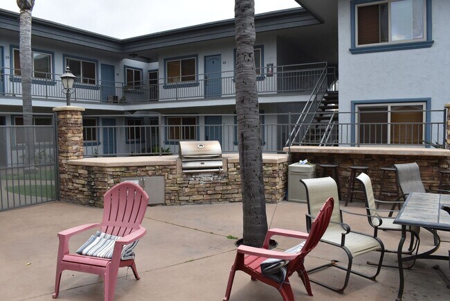 Building Photo - 1 Bedroom Condo in the Tapestry Community of Imperial Beach