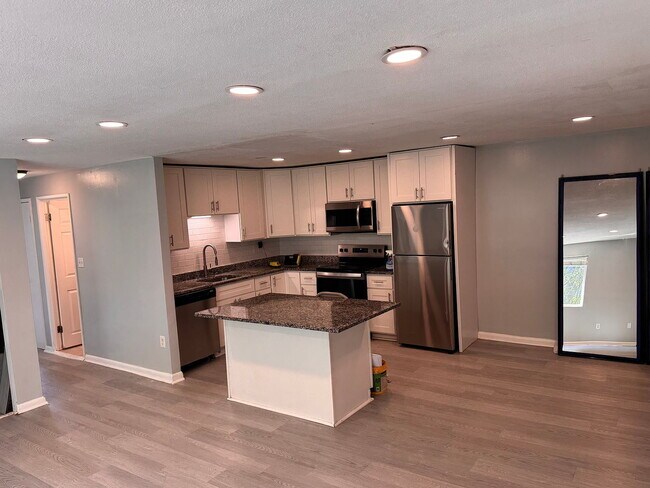 Building Photo - 97 Colonel Bell Dr