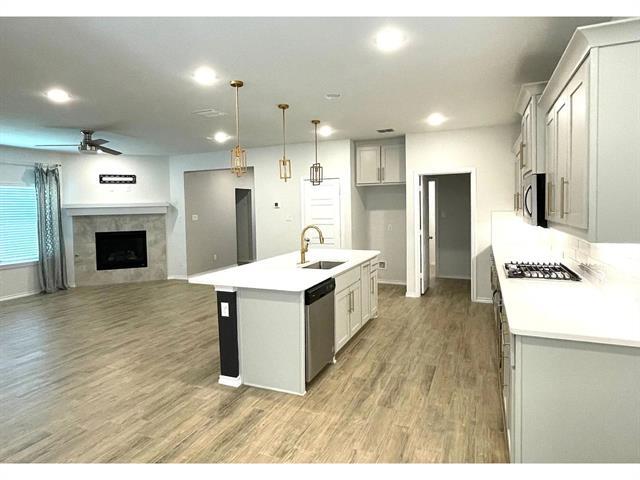 Building Photo - 1700 Emilia Dr