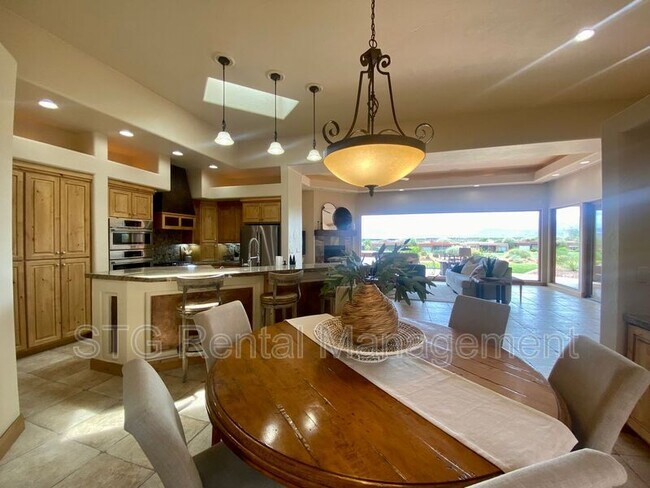 Building Photo - 2336 2336 W Entrada Trail