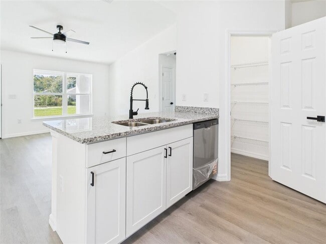 Building Photo - 5323 NW 8th Pl