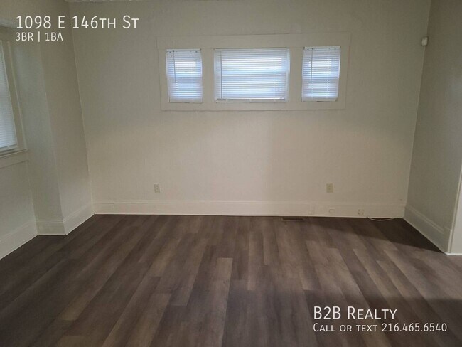 Building Photo - 1098 E 146th St