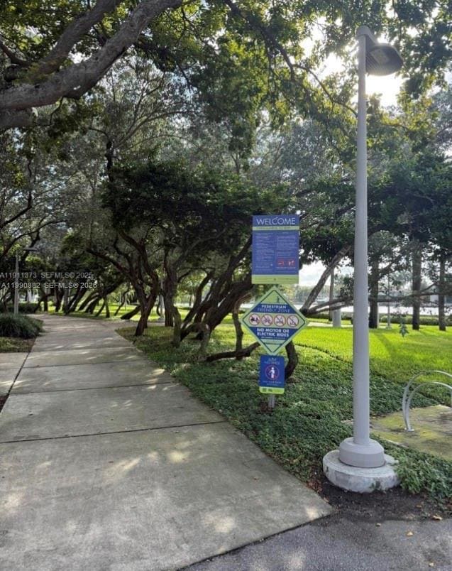 Building Photo - 6484 Indian Creek Dr