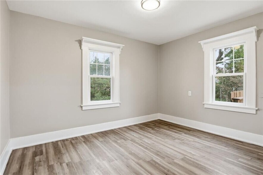 Building Photo - 126 Brookridge Dr