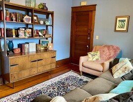 Building Photo - 2303 Atwood Ave