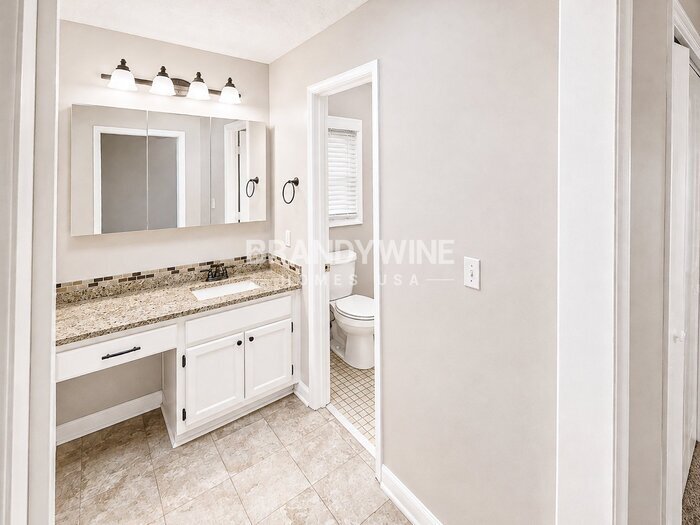 Building Photo - 9040 Gardener Dr