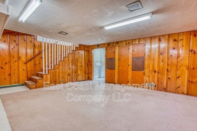 Building Photo - 6149 Dunroming Rd