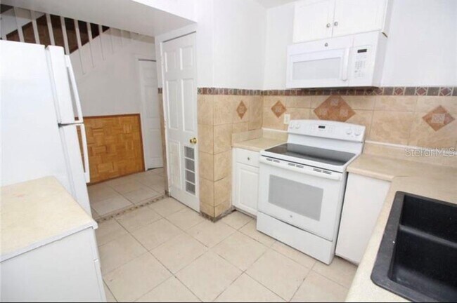 Building Photo - 2332 Huntington Green Ct