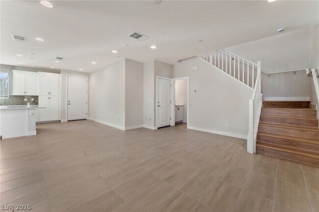 Building Photo - 11676 Golden Oriole Ave