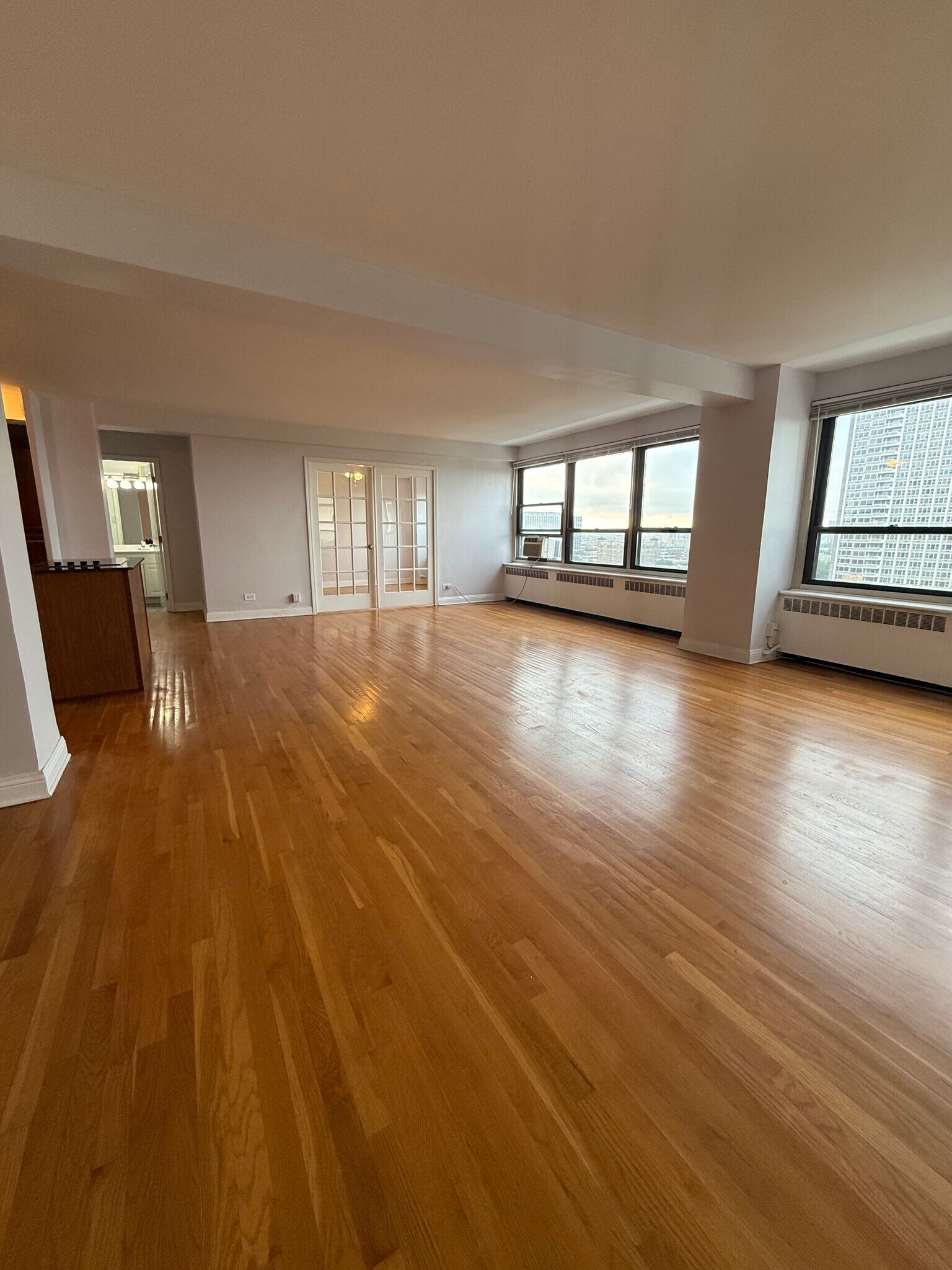 Building Photo - 4230 N Marine Dr