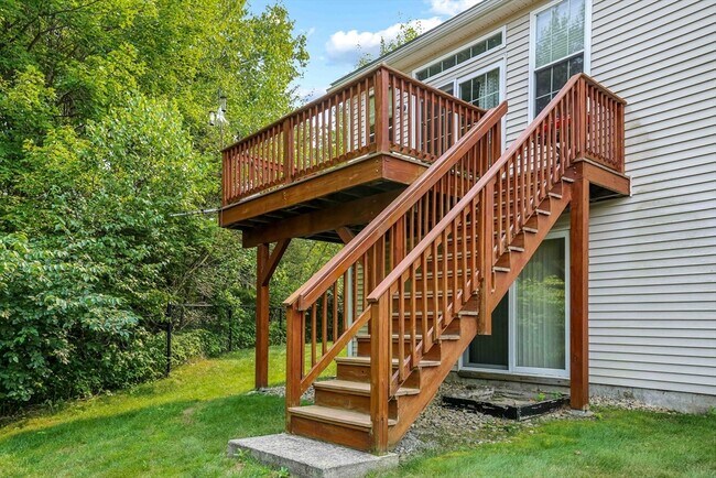 Building Photo - 68 Buttercup Ln