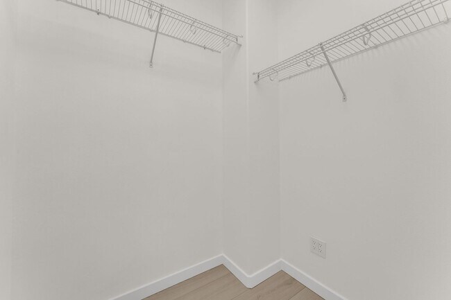 Building Photo - Gorgeous remodeled 3 bedroom, 3 full bathroom home for rent!