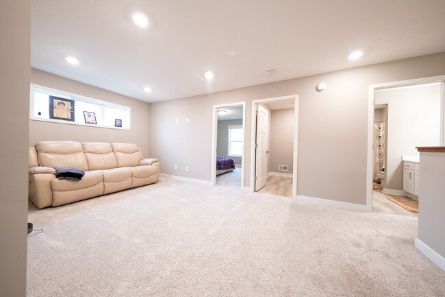 Building Photo - 18362 Greenstone Way