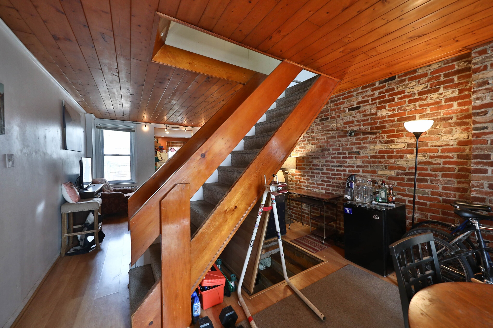 Building Photo - 204 Baldwin St