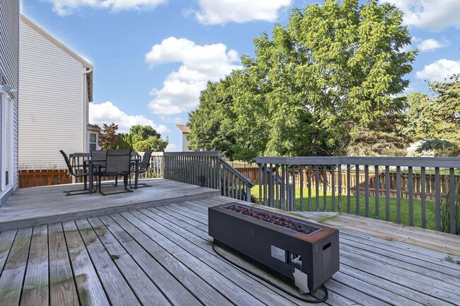 Building Photo - 9166 Windy Creek Dr