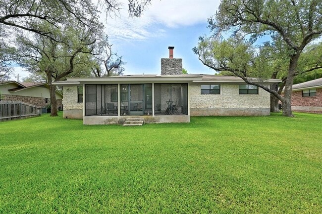 Building Photo - 110 Ridge Oak Dr