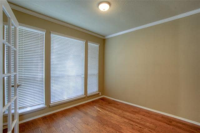 Building Photo - 11161 Balcones Dr