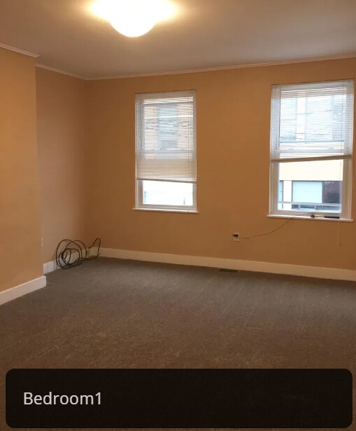 Building Photo - 65 S 14th St