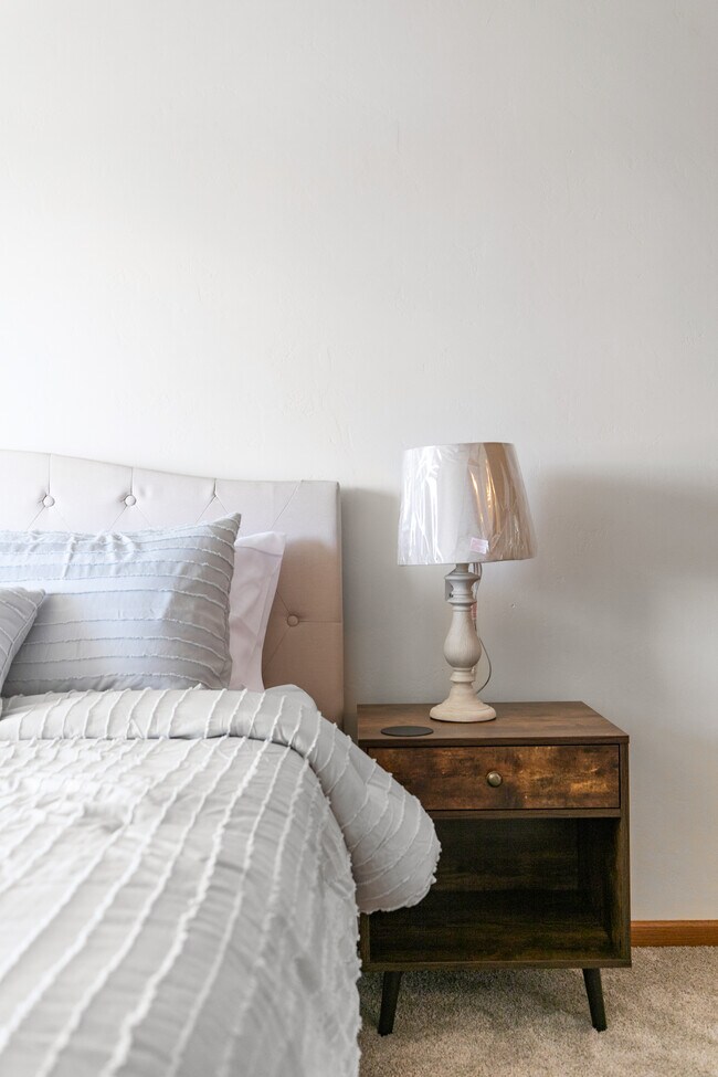 Building Photo - 1893 N Margaret St