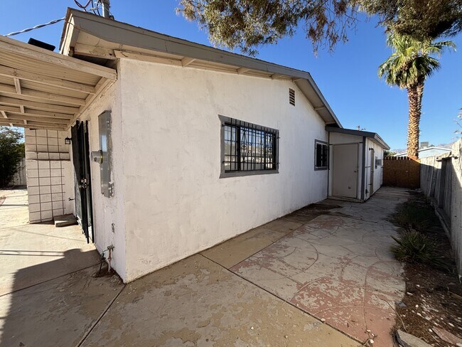 Building Photo - 1100 Saylor Way